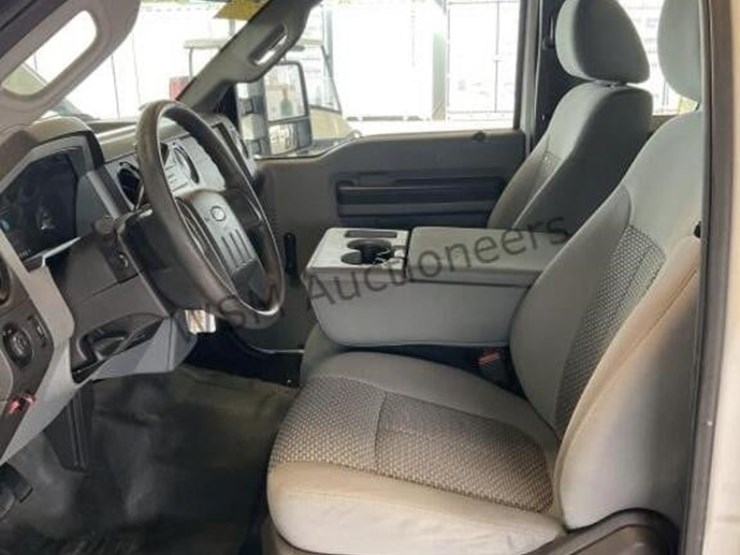 2011-ford-f350-image-21