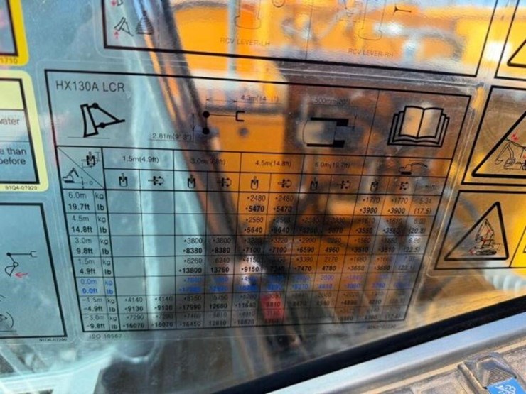 2023-hyundai-hx130a-lcr-image-13