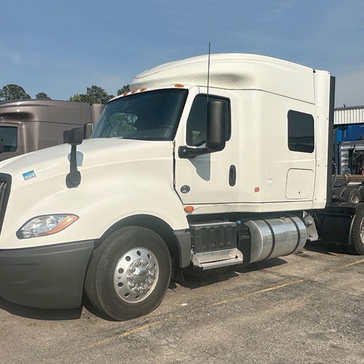 2020 INTERNATIONAL LT