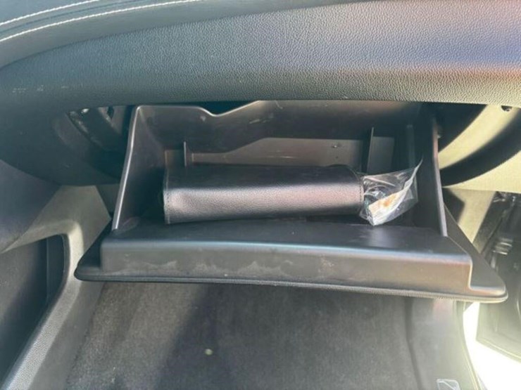 2016-gmc-yukon-denali-image-46