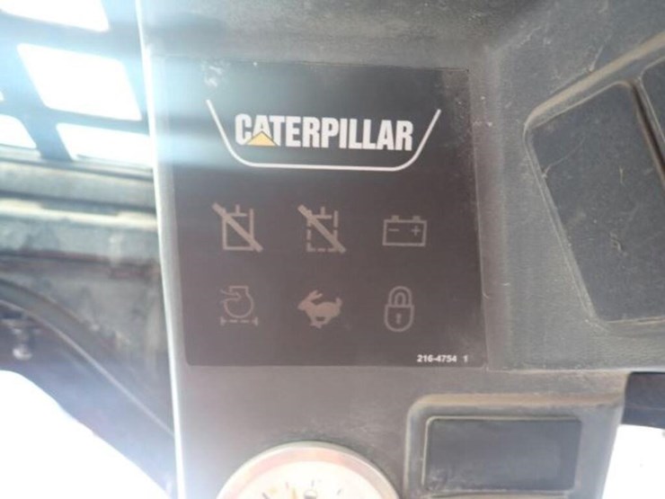 2010-caterpillar-232b-image-18