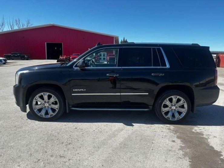 2016-gmc-yukon-denali-image-7