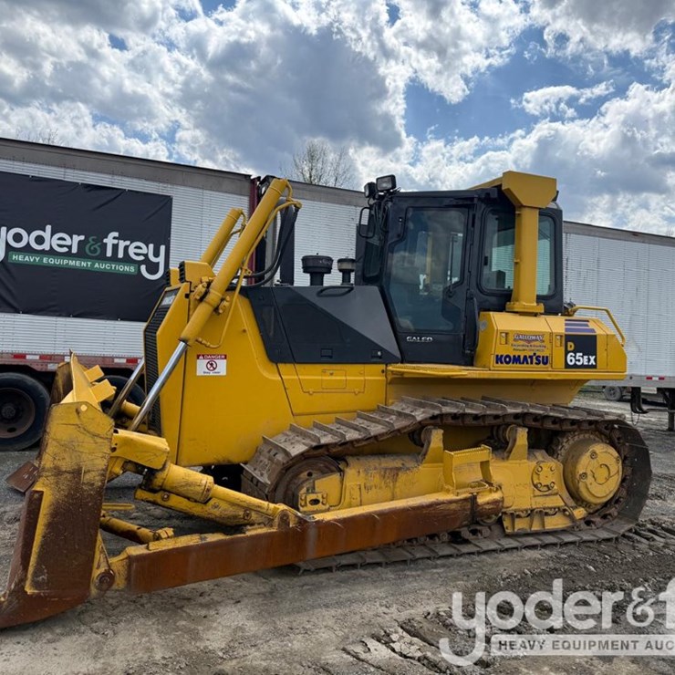 2005 KOMATSU D65EX-15