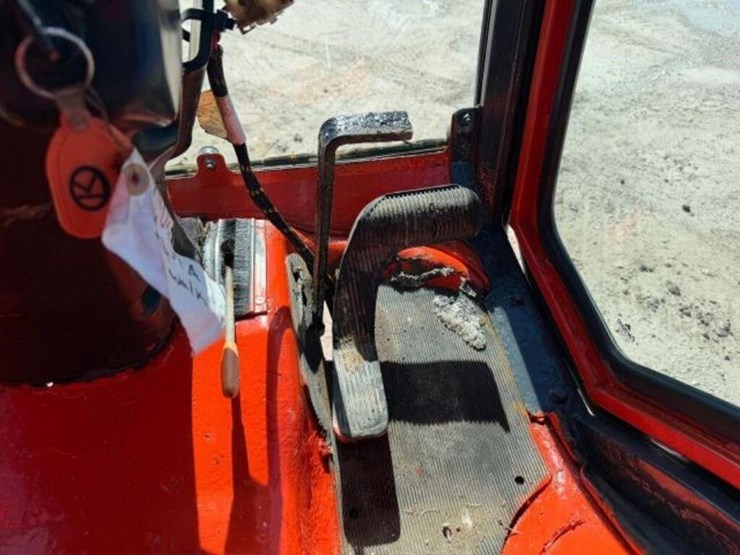 kubota-f2690-image-15