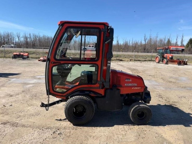 kubota-f2690-image-5