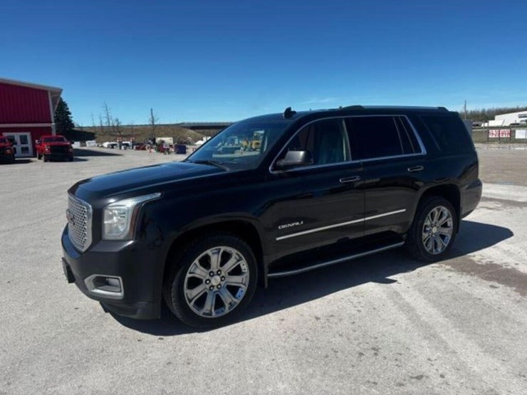 2016-gmc-yukon-denali-image-1