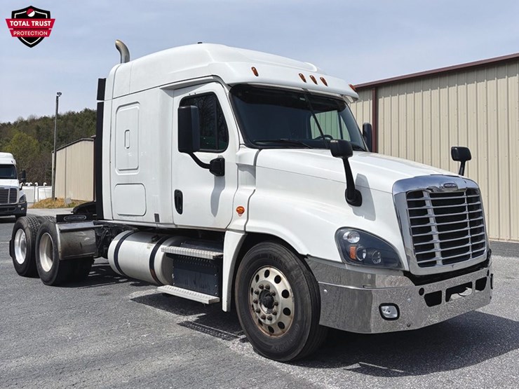 2019-freightliner-cascadia-125-image-2