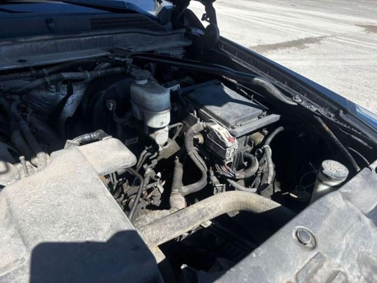 2016-gmc-yukon-denali-image-97