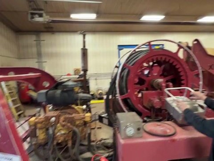 2012-caterpillar-c4.4-image-1