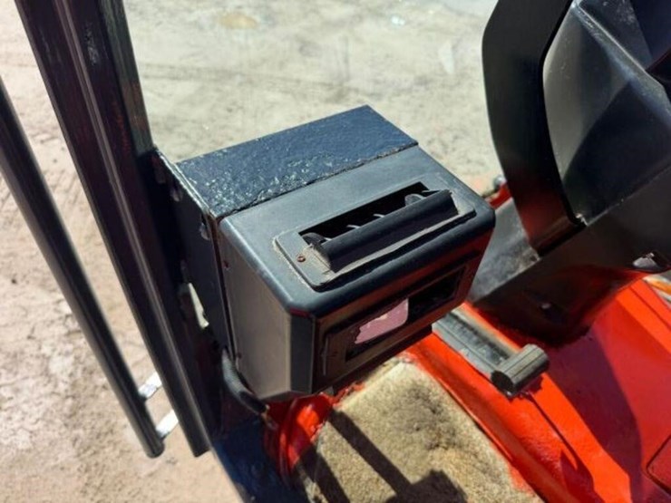 kubota-f2690-image-19