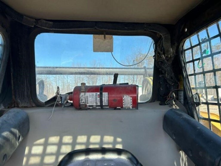 2009-caterpillar-232b2-image-15