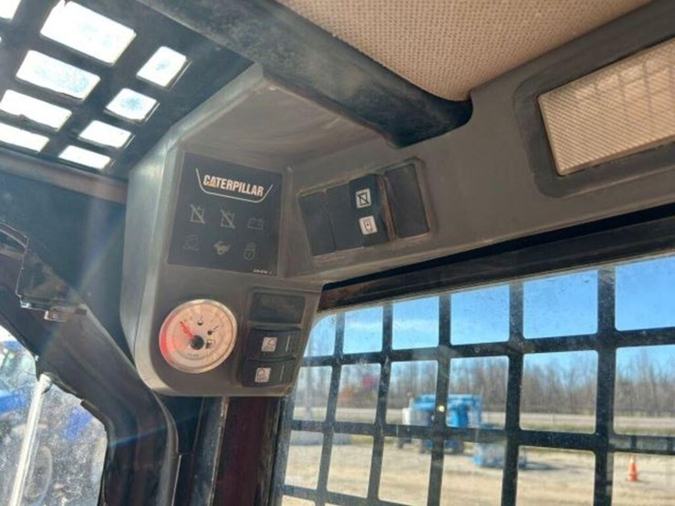 2009-caterpillar-232b2-image-10