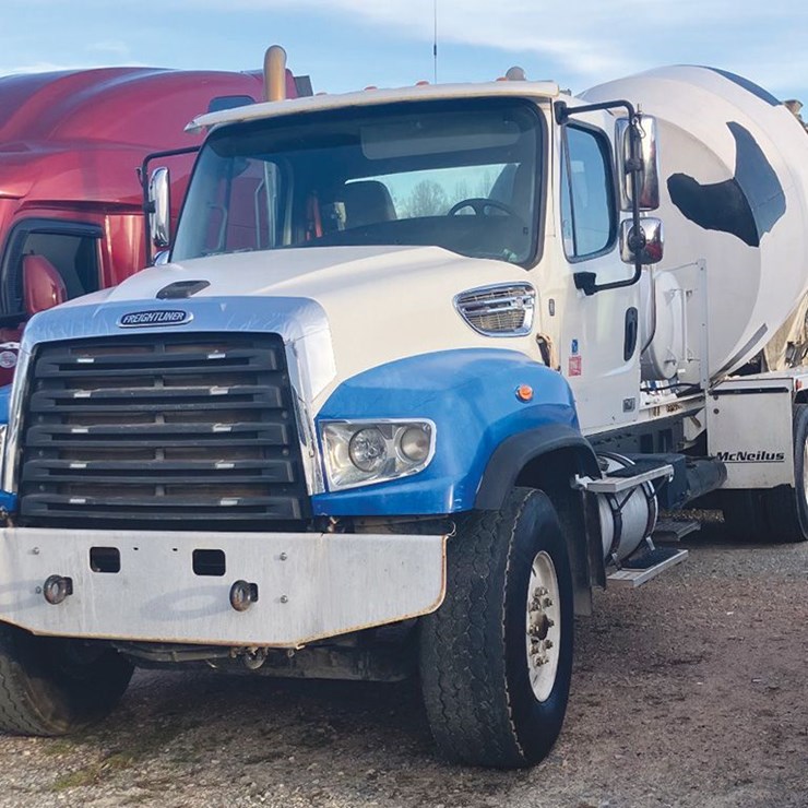 2016 FREIGHTLINER 114SD