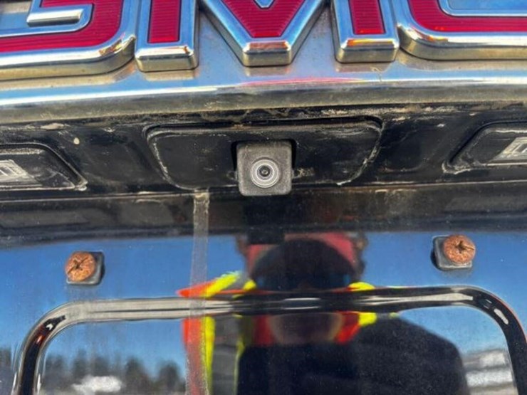 2016-gmc-yukon-denali-image-83