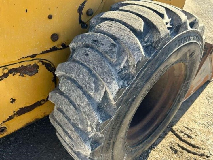 2009-caterpillar-232b2-image-43