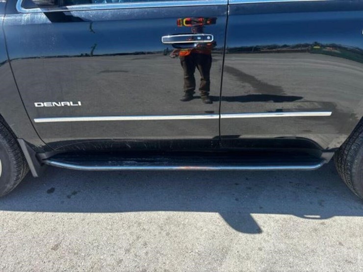 2016-gmc-yukon-denali-image-90