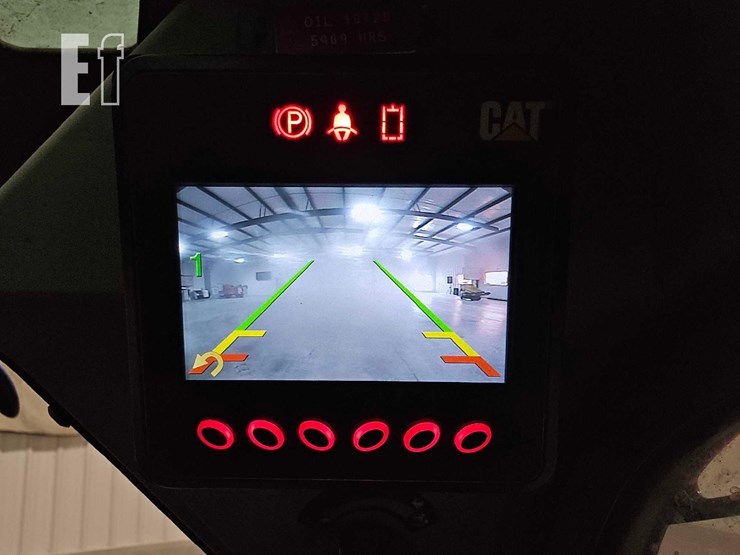 2021-caterpillar-226d3-image-22