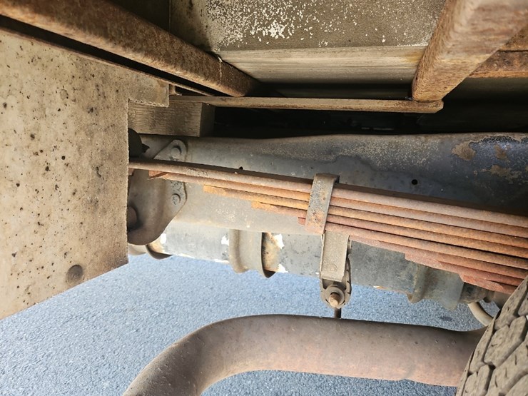 2005-ford-e450-image-15