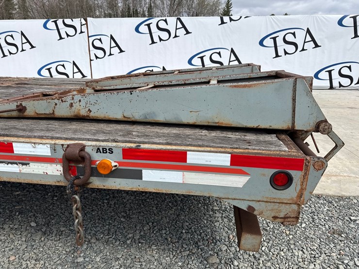 2005-massey-ferguson-8-image-26