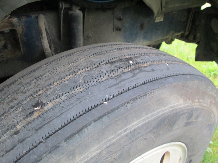 #46168-•-inop-2006-mack-613-vision-t/a-daycab-truck-tractor-1m1ak06yx6n010204-image-19