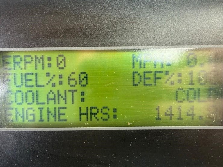 2015-case-ih-wd2504-image-32