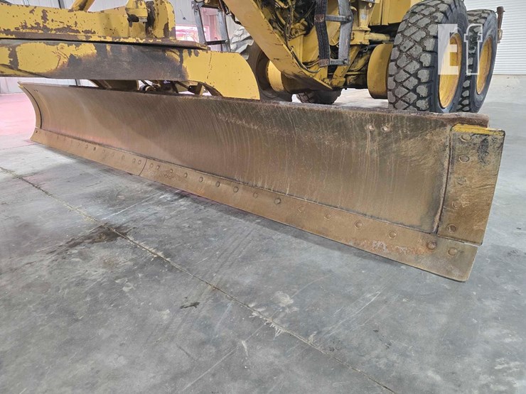 1999-caterpillar-160h-image-9