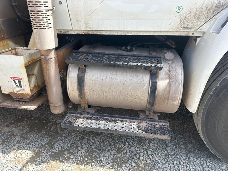 2014-international-4400-sba-image-22