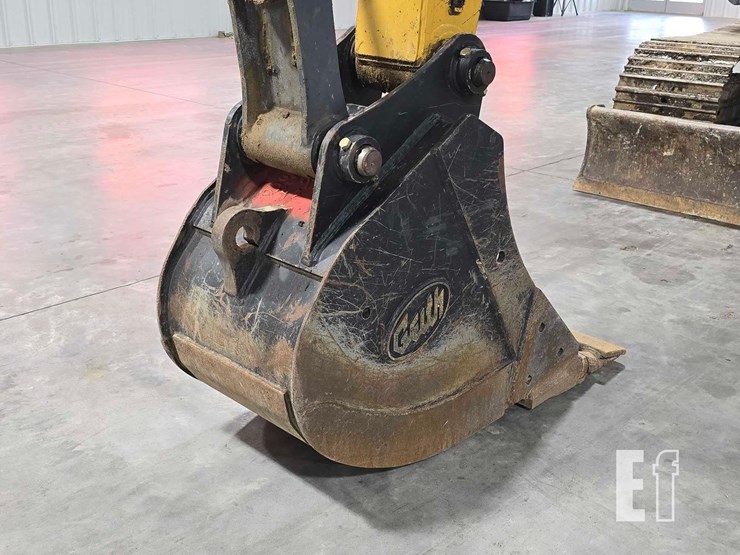 xcmg-xe150u-image-11