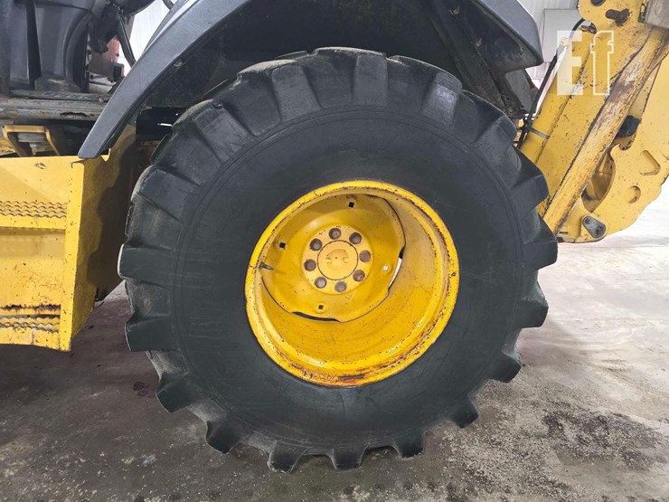 2005-deere-410g-image-34