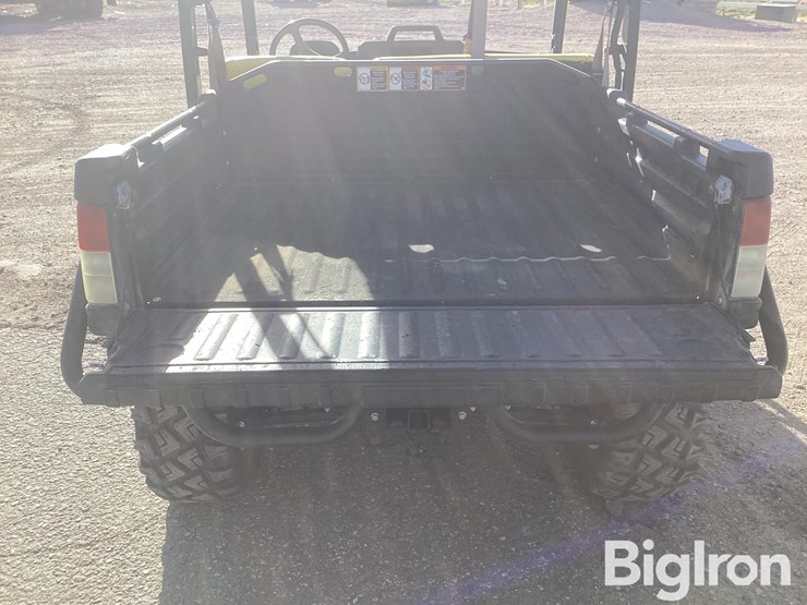 2019-john-deere-gator-image-14