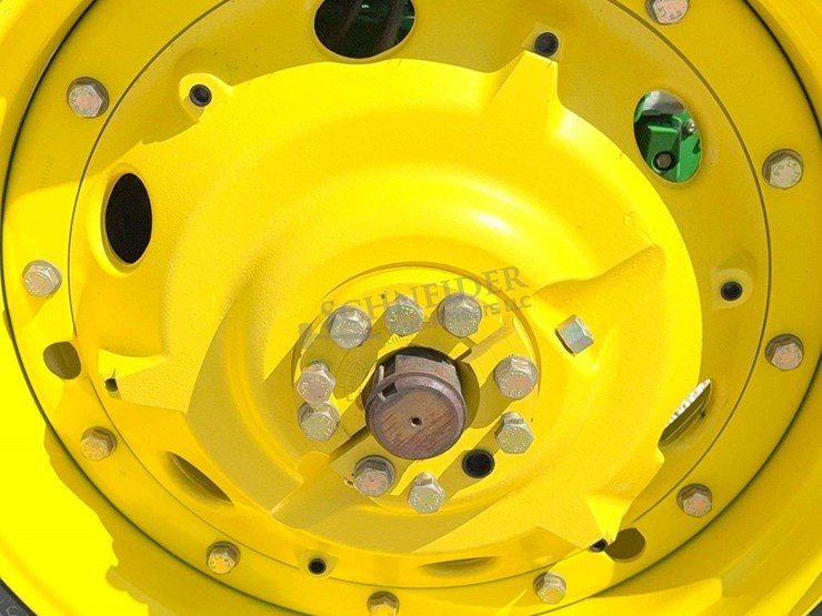 2004-john-deere-7320-image-92