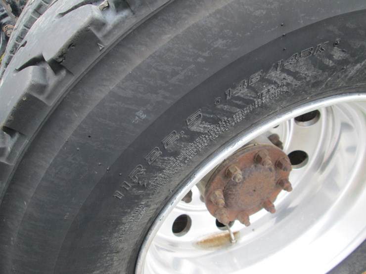 2008-peterbilt-387-image-15