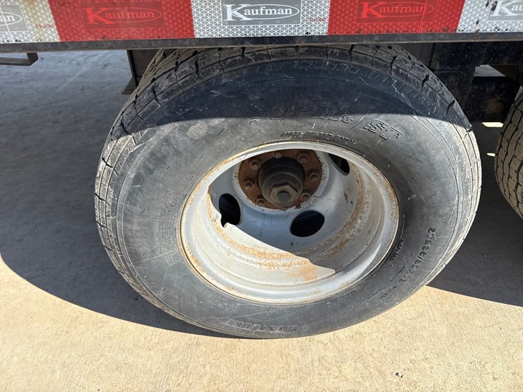 2018-massey-ferguson-8-image-32