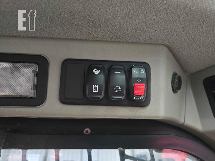 2021-caterpillar-289d3-image-19