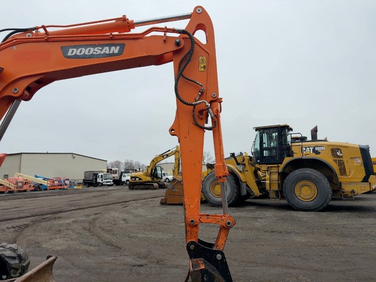 2019-doosan-dx85r-3-image-10