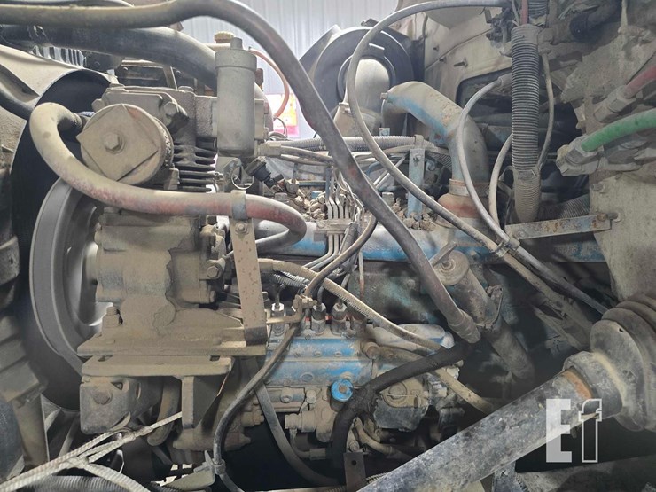 1990-international-4900-image-21