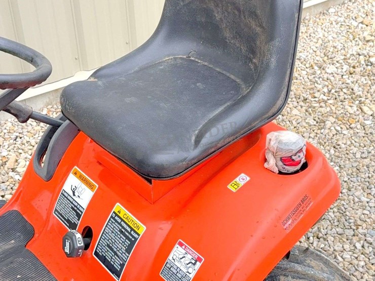 1997-kubota-t1760-image-33
