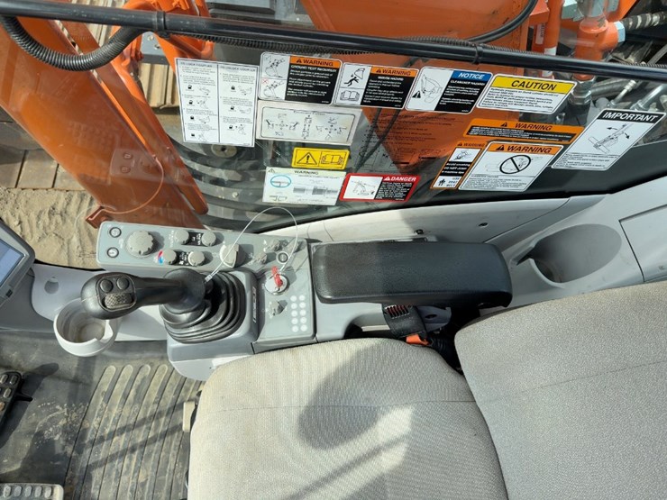 2018-hitachi-zx250-lc-6n-----image-37