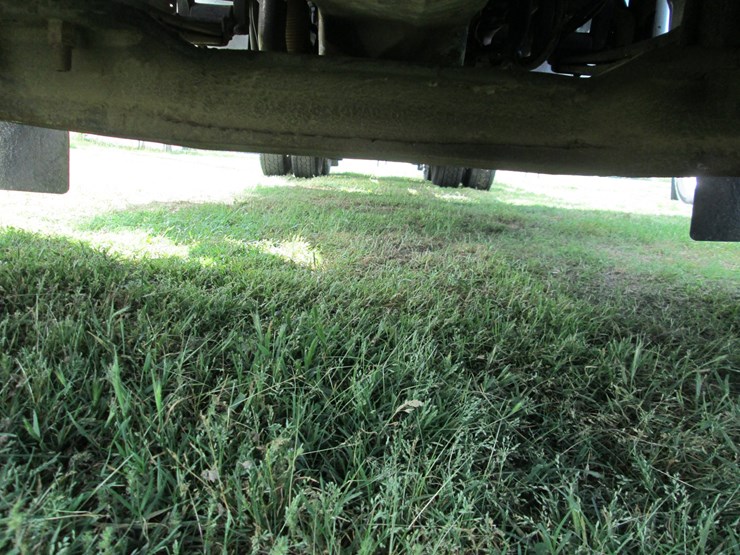 2008-peterbilt-389-image-15