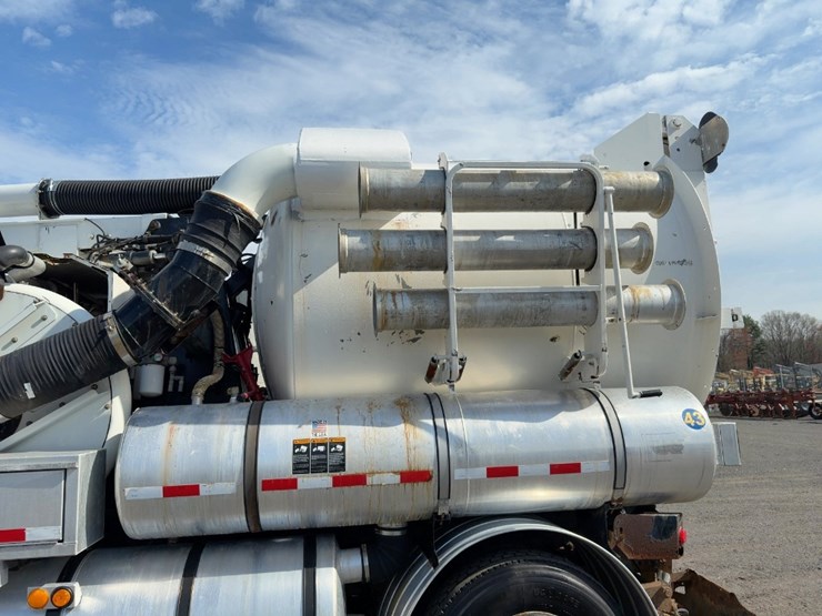 2006-international-7400-image-20