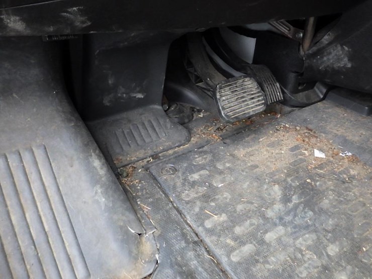 2021-dodge-1500-image-26