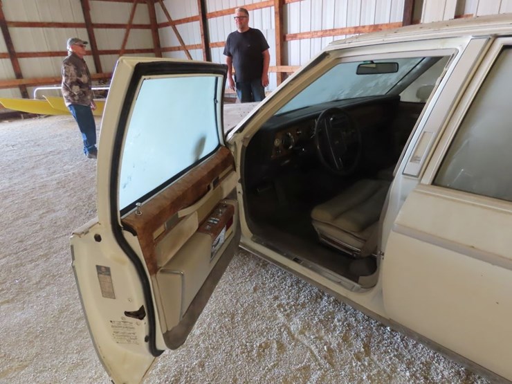 1983-buick-park-avenue-4dr-sedan-image-5