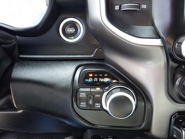 2019-dodge-1500-image-33