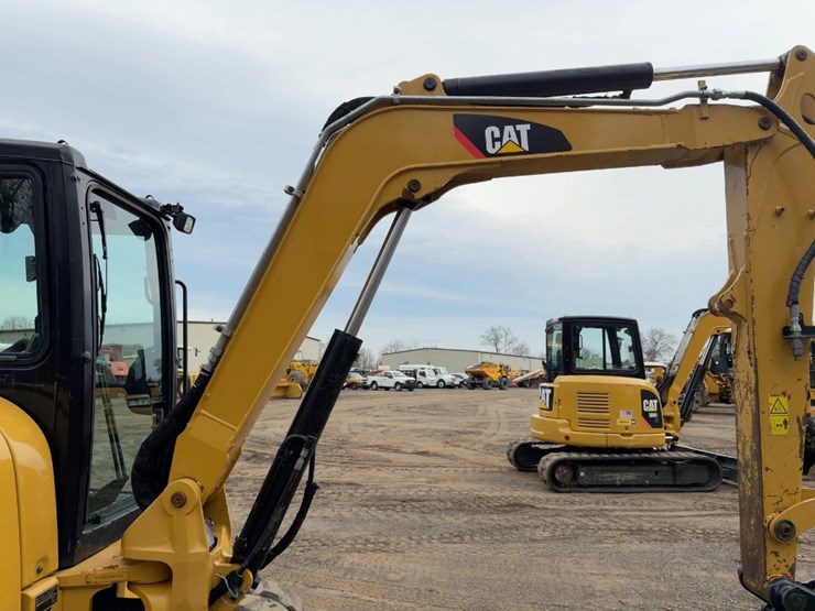 2017-caterpillar-305e2-cr-image-11