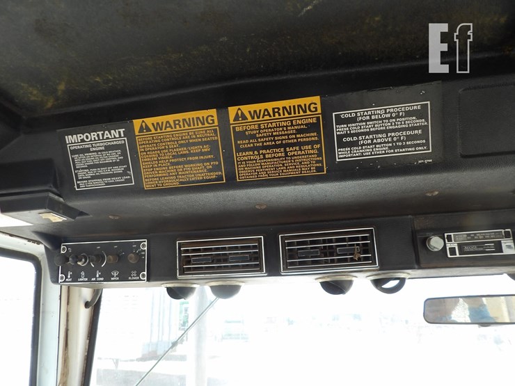 j-i-case-2390-image-15