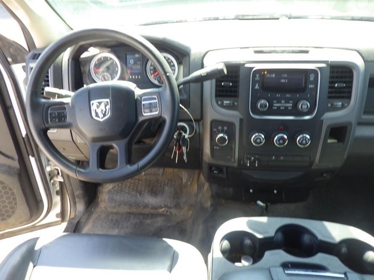 2014-dodge-1500-image-9