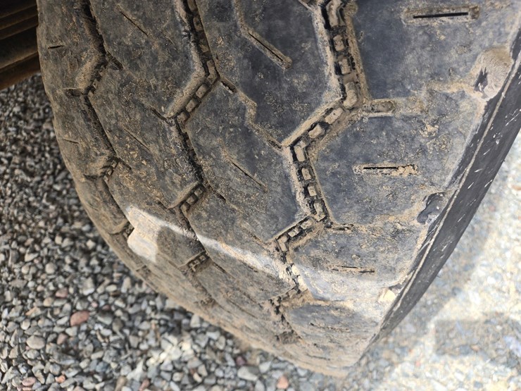 1991-peterbilt-357-image-75