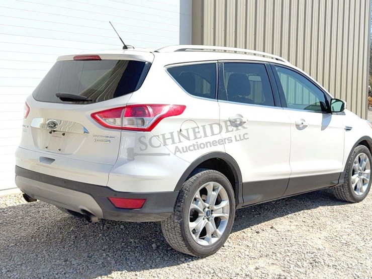 2014-ford-escape-titanium-image-5