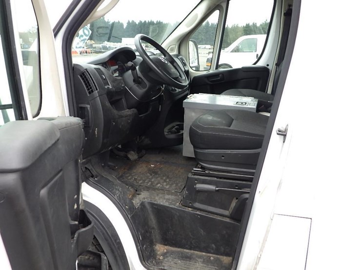 2021-dodge-1500-image-23