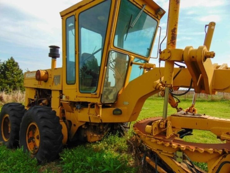 champion-road-grader-image-3